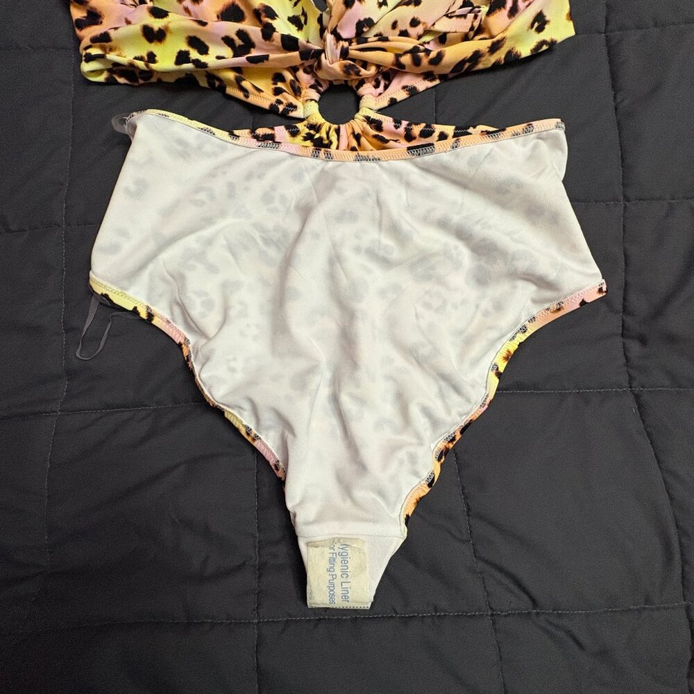 Bar III Summer Heat Animal-Print O-Ring Monokini Swimsuit - Size: Medium - NWT - Picture 6 of 14